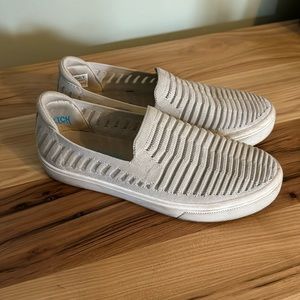 Skechers slip on shoes
